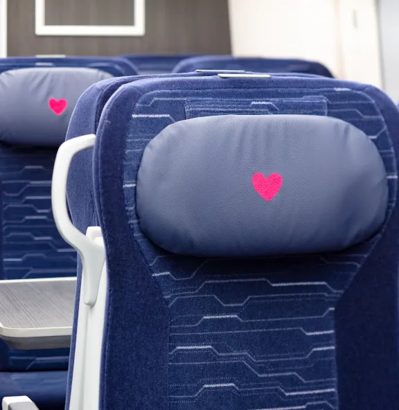 Hull Trains Paragon first class seating